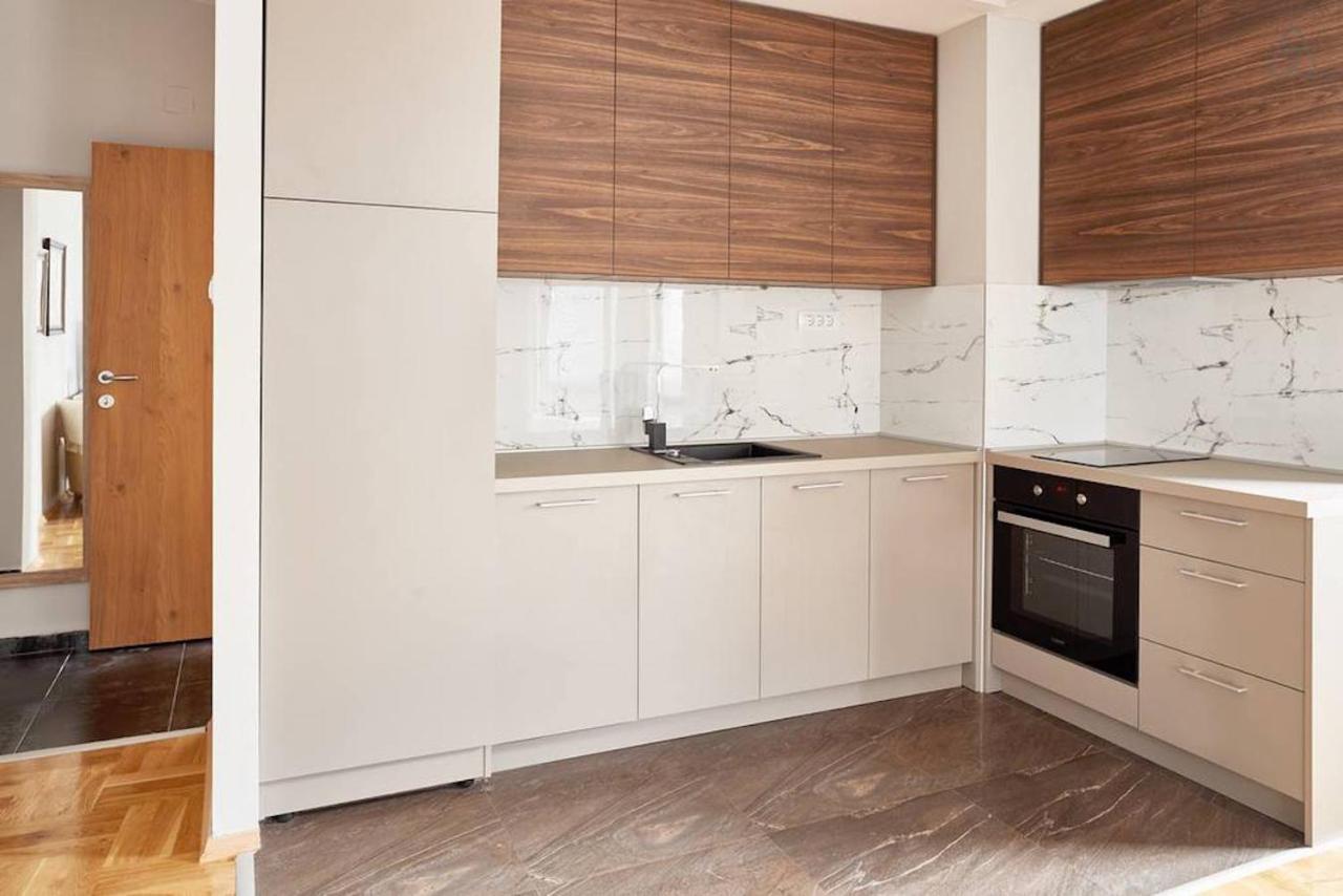 Bright Apartment Near City Center Σκόπια Εξωτερικό φωτογραφία
