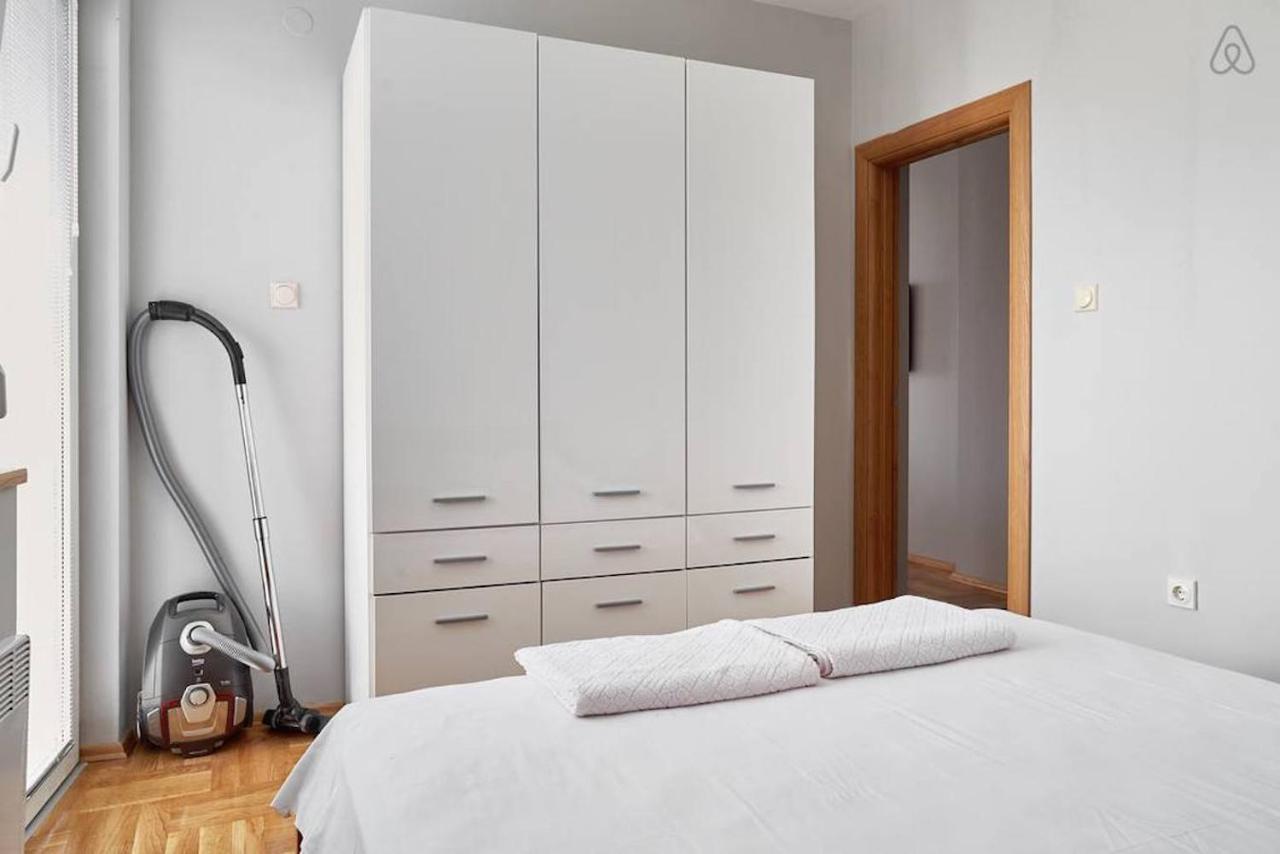 Bright Apartment Near City Center Σκόπια Εξωτερικό φωτογραφία