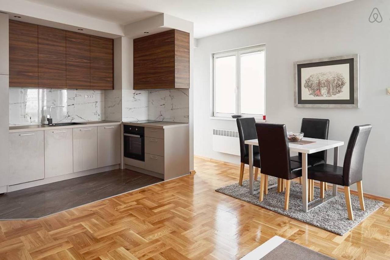 Bright Apartment Near City Center Σκόπια Εξωτερικό φωτογραφία