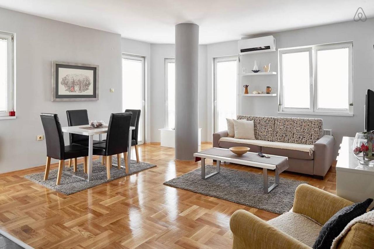 Bright Apartment Near City Center Σκόπια Εξωτερικό φωτογραφία