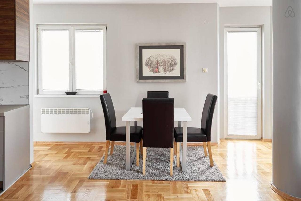Bright Apartment Near City Center Σκόπια Εξωτερικό φωτογραφία