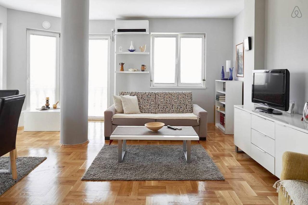 Bright Apartment Near City Center Σκόπια Εξωτερικό φωτογραφία