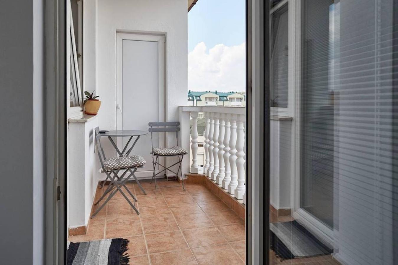 Bright Apartment Near City Center Σκόπια Εξωτερικό φωτογραφία